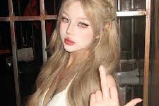 从“嫁给自己”到负债50万：当独立女性被收割有些人缺的不是仪式感是底线