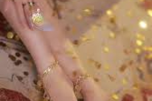 从央视一姐到车展透明人 杨澜30年的体面终究被撕碎了