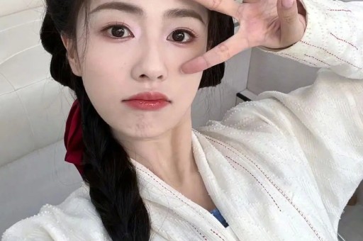 ANGSI昂司520”真爱加冕”蛋糕惊喜上线虞书欣、谢可寅和金子涵都pick它 ANGSI昂司520”真爱加冕”蛋糕惊喜上线虞书欣、谢可寅和金子涵都pick它